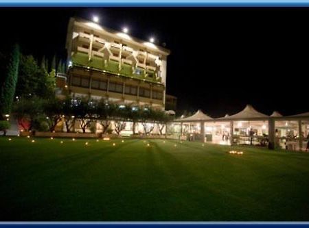 Hotel Isola Di Lauria Lauria Inferiore Exteriér fotografie
